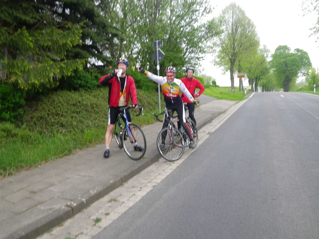 ...mann siehts an dem verwackelten Foto.OK, ich war der Letzte am Berg.