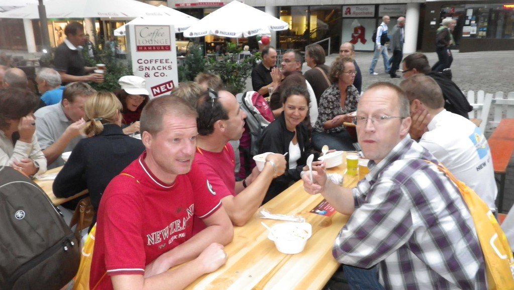 Nach der Messe zum "EXTREMCARBOLOADING". Boh, war ich voll.