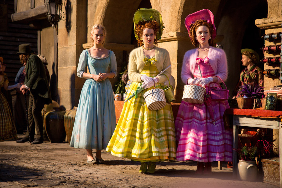 Cinderella - Lily James - Holliday Grainger - Sophie McShera - Disney - kulturmaterial