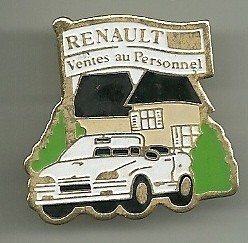 Renault 19 cabriolet "Ventes au personnel" : Base dorée / 27x26,5 mn