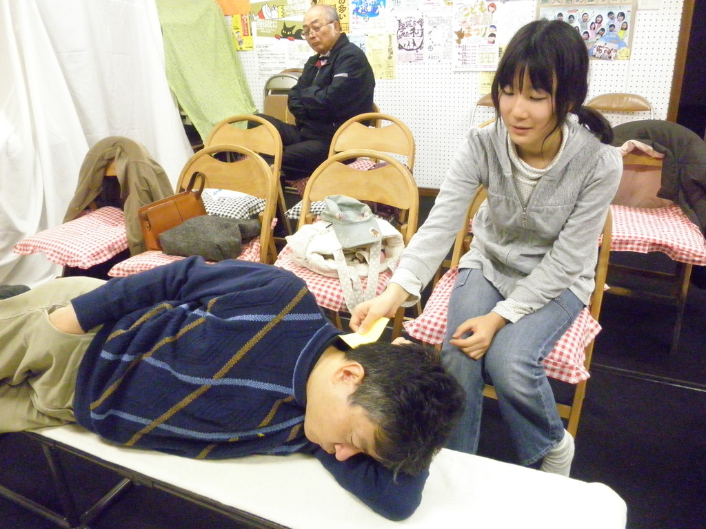 体力充電中（？）のキシダさんと愛娘トモちゃん