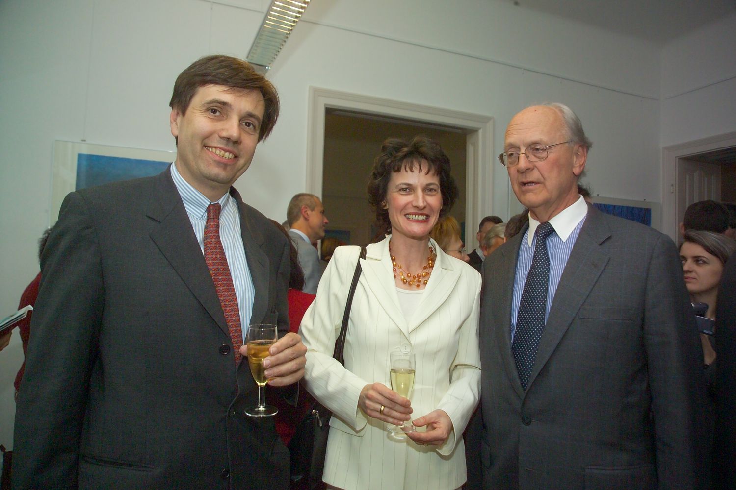 Dr. Matthias Tschirf, Stefanie Grüssl und Botschafter Dr. Franz Ceska