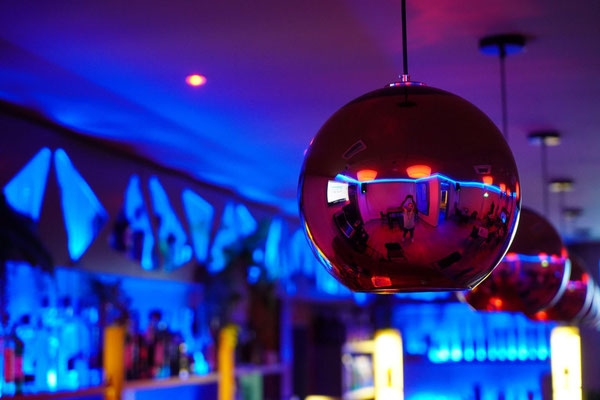 Reforma y decoración para bar de copas