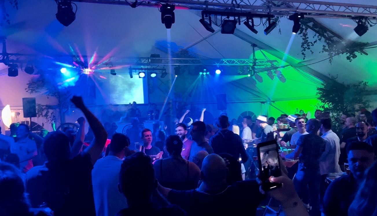 Festzelt des JGV Lannesdorf 2022