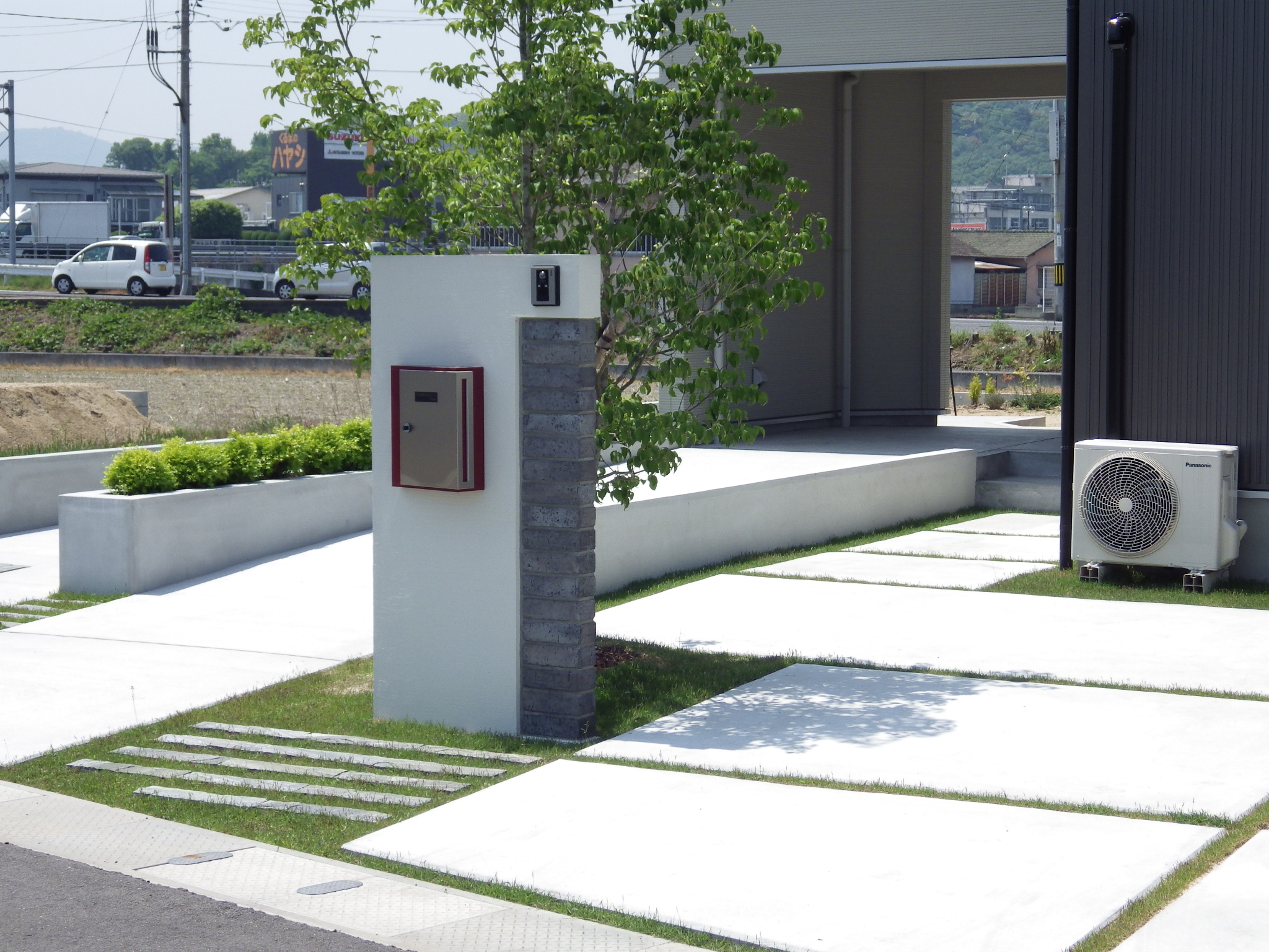 外構　エクステリア　カーポート　ブロック　石張り　倉敷市