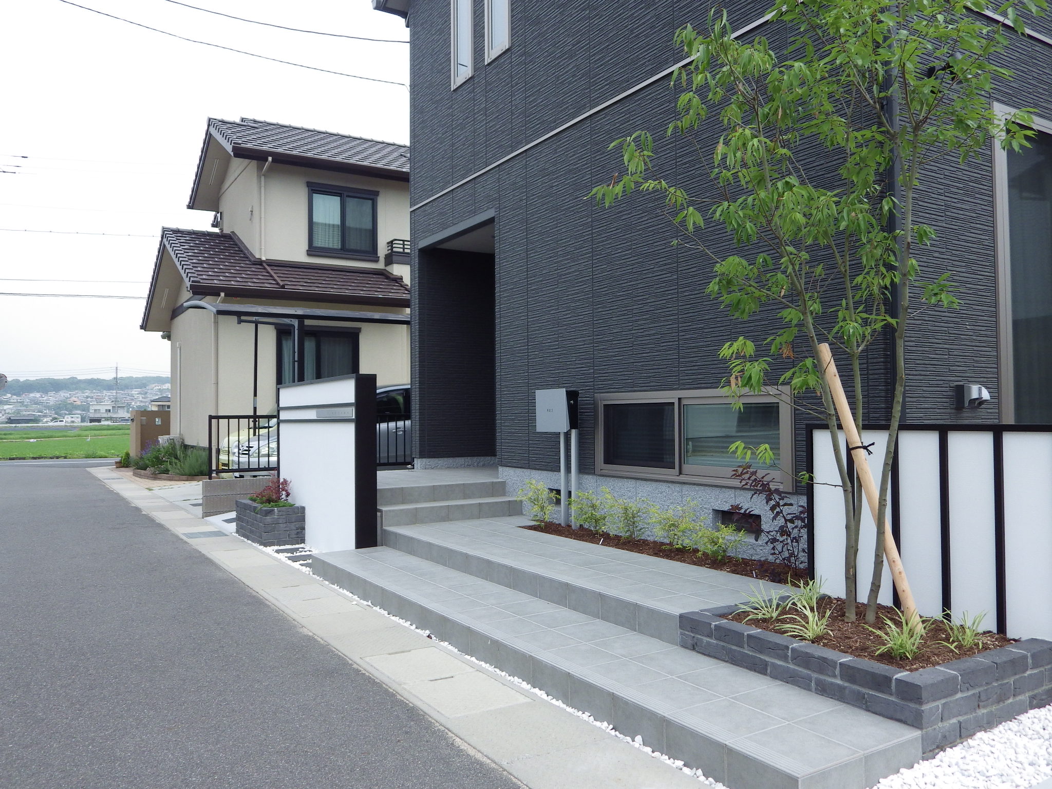 外構　エクステリア　ブロック塀　タイル　レンガ　倉敷市