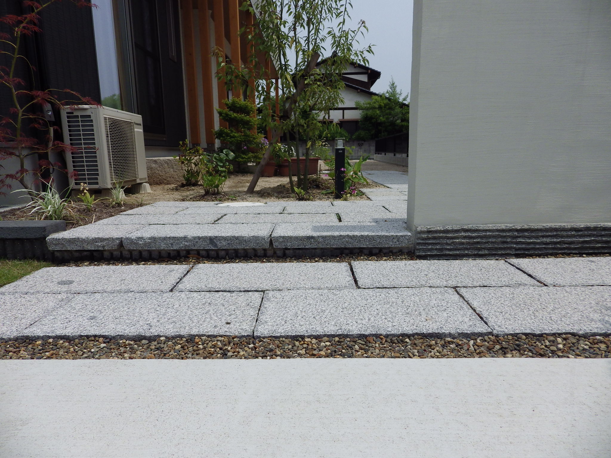 外構　エクステリア　和風庭　石張り　倉敷市