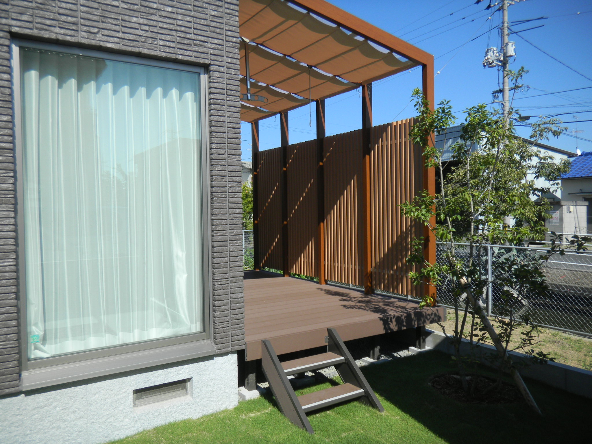 外構　エクステリア　庭　デッキ　テラス　カーポート　ブロック塀　タイル　レンガ　岡山市