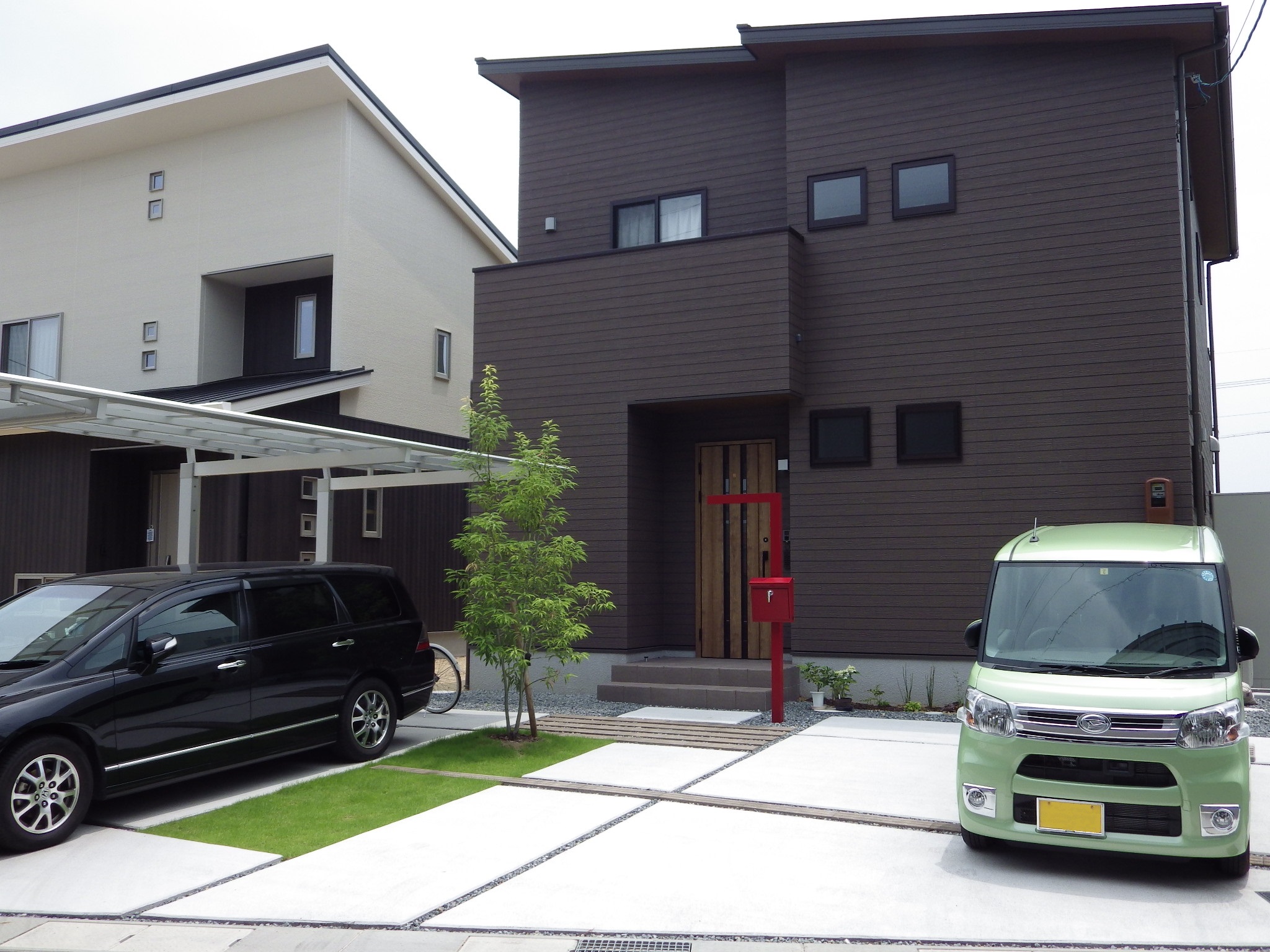 外構　エクステリア　カーポート　コンクリート平板　倉敷市