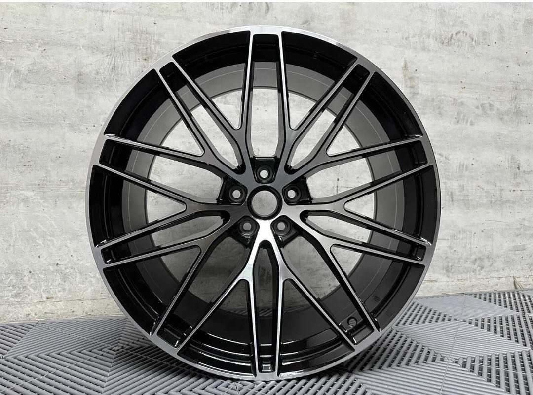 PORSCHE - ceracreate ページ！