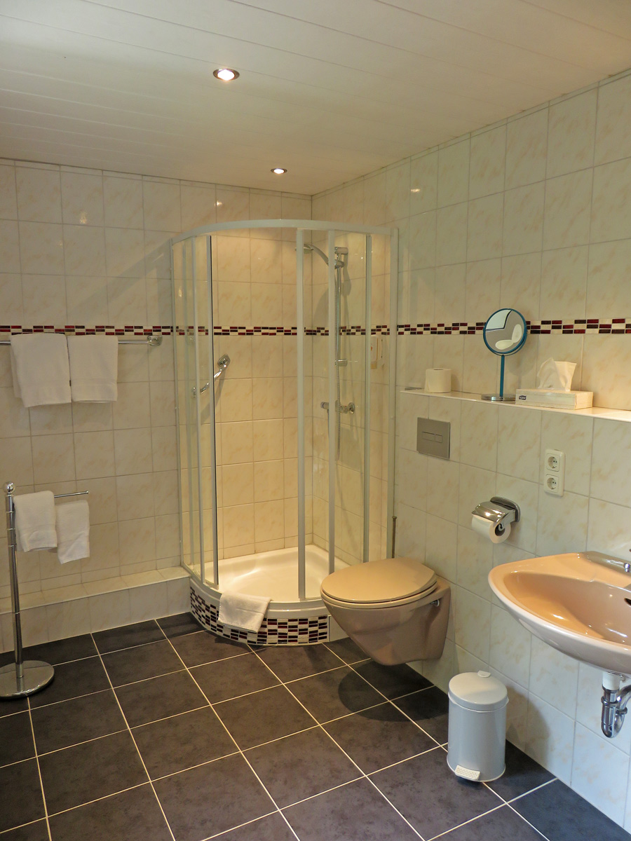 Beispiel Bad Hotelzimmer