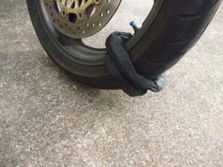 ロックの正しいかけ方 バイク盗難対策サイト