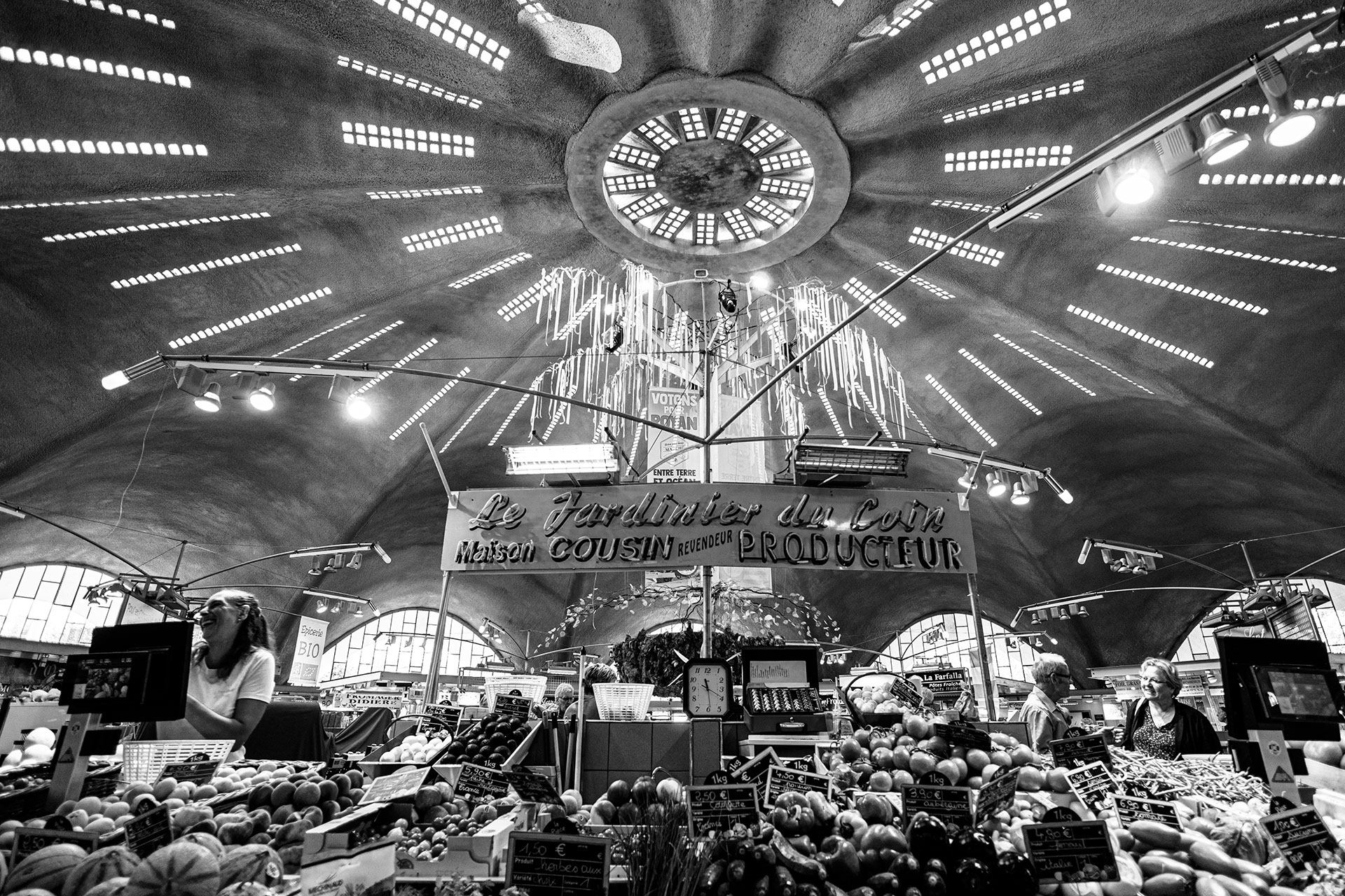 hall du marché Royan, France ©martin_schitto @fotomartsch