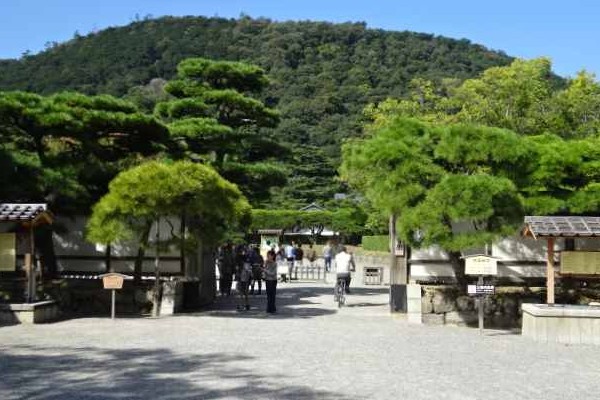 東門
