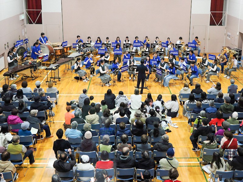 昨年の「もいわスマイルコンサート」藻岩中・東海大合同演奏(2025年11月29日)