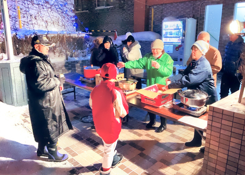「温かい飲物どうぞ」蘇武順子(アイビーハイム藻岩)