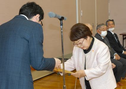 南区長表彰を受ける髙橋祥子氏