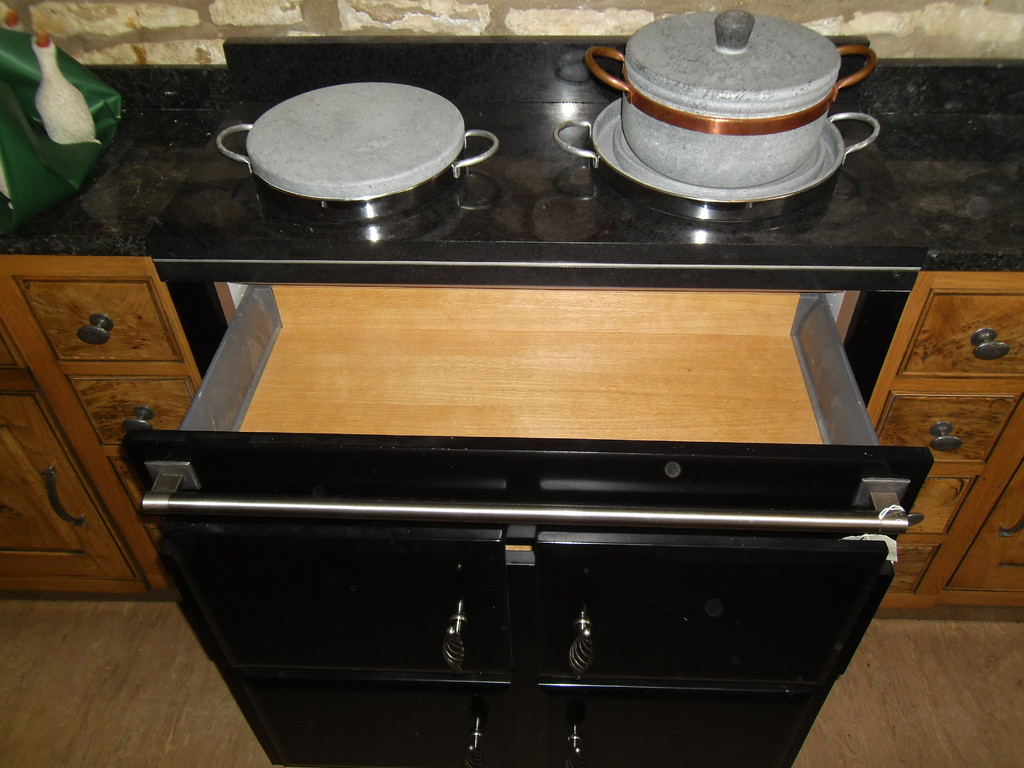multitudes of drawer organisers are available