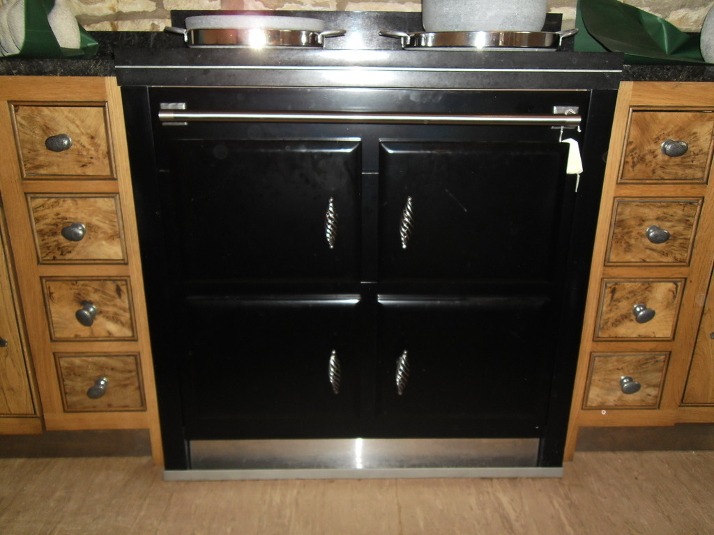 As a centre Feature or a Fridge door front - it works