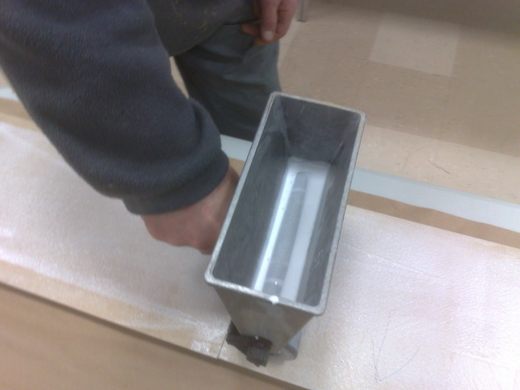 Roller glue