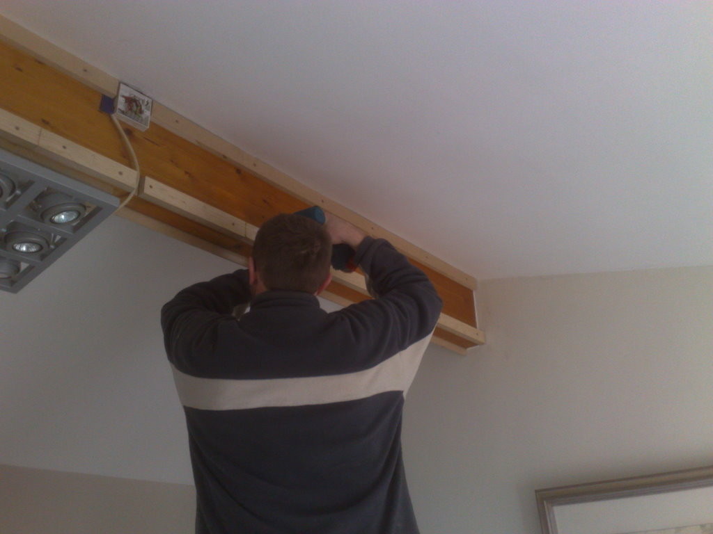 battening the beam
