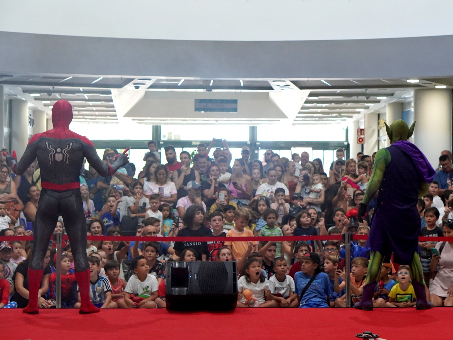 Show de superhéroes - Centro Comercial Punta Larga