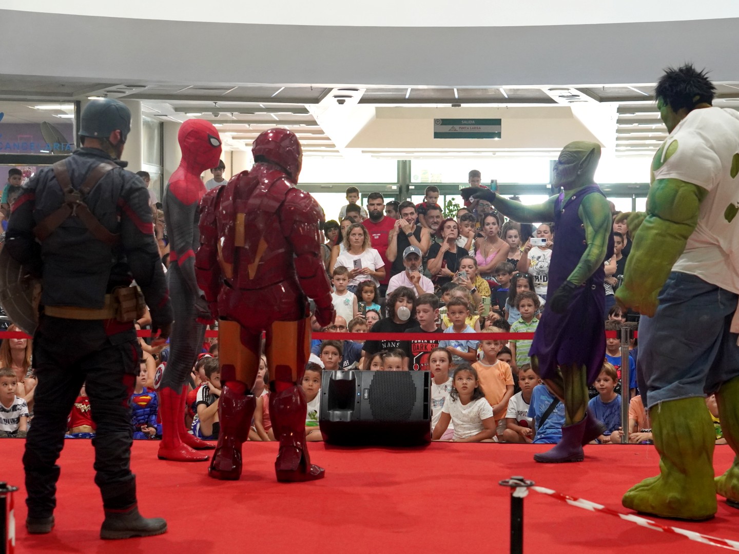 Show de superhéroes - Centro Comercial Punta Larga