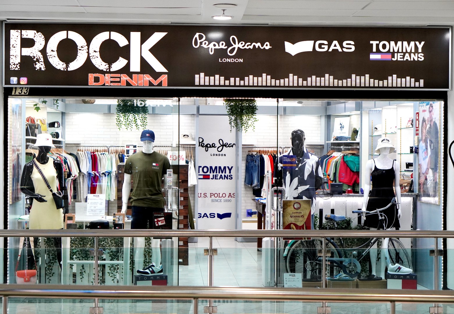 Rock Denim en Candelaria - Centro Comercial Punta Larga