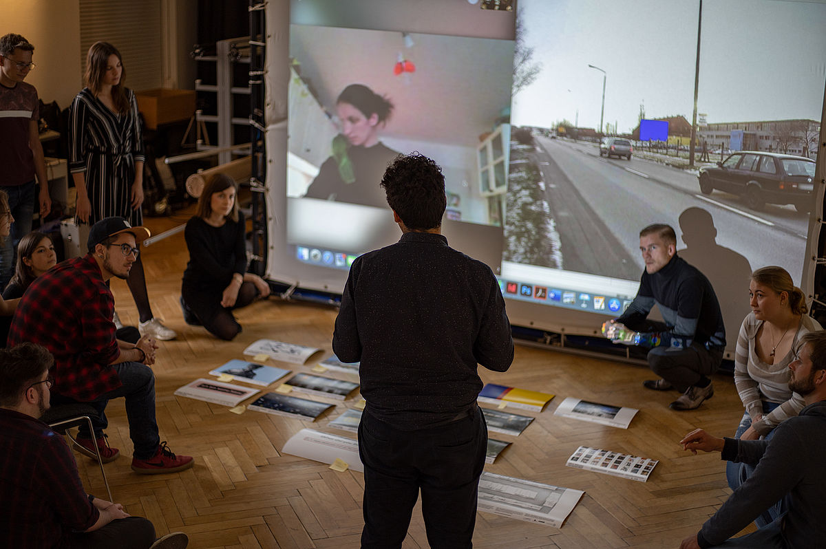 Finalization of the students' projects. Credit: Juergen Auerswald.