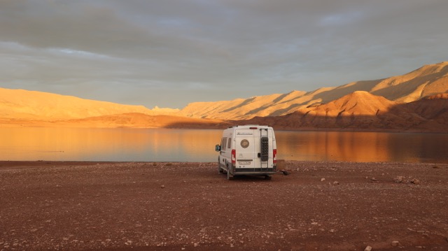 #565 Marokko, Hoher Atlas - Pause im Nationalpark - Mobile Office