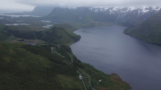 #466 Lofoten - Stinksauer! Ab nach Henningsvaer...Fussballplatz...öhm...super?