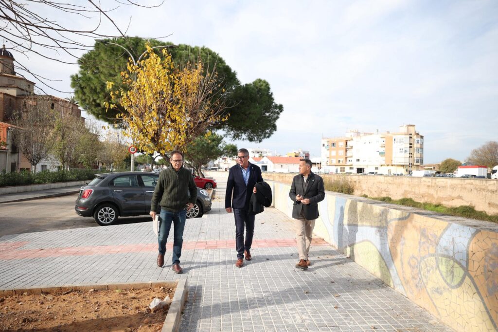 Finalización 1ª Fase las obras de renovación y mejoras urbanas en la Avenida Juan Bautista San Martín
