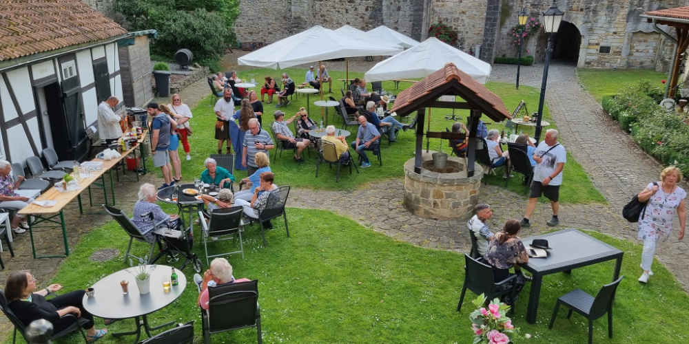 Irische Klänge unter freiem Himmel: Museums-Sommernacht in Coppenbrügge