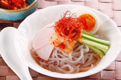 こんにゃく麺の冷やし中華・韓国風冷麺