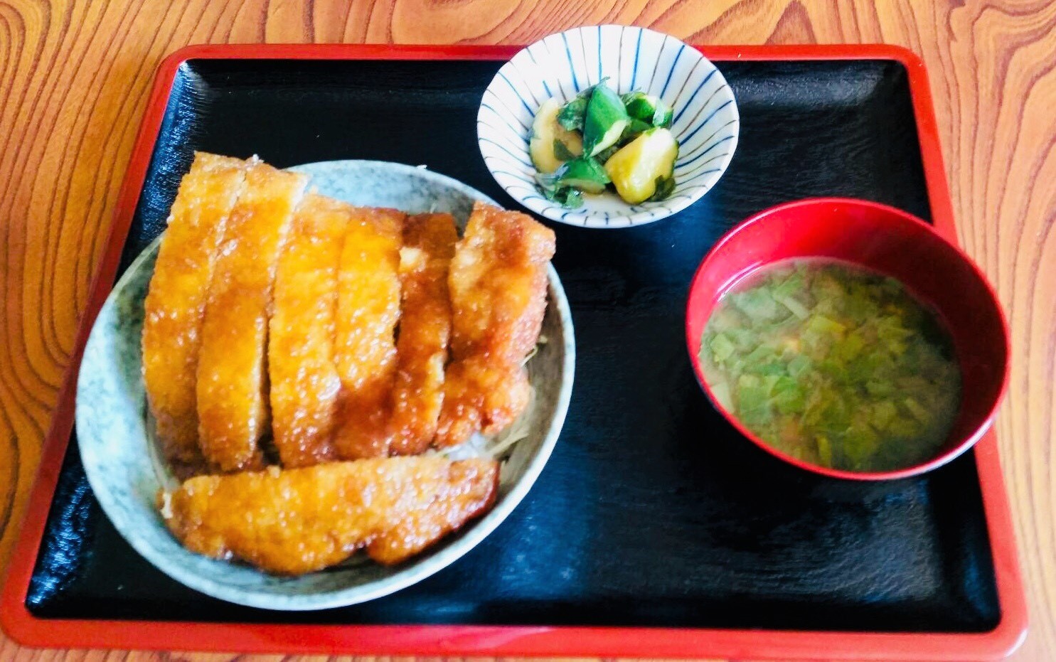 ソースかつ丼