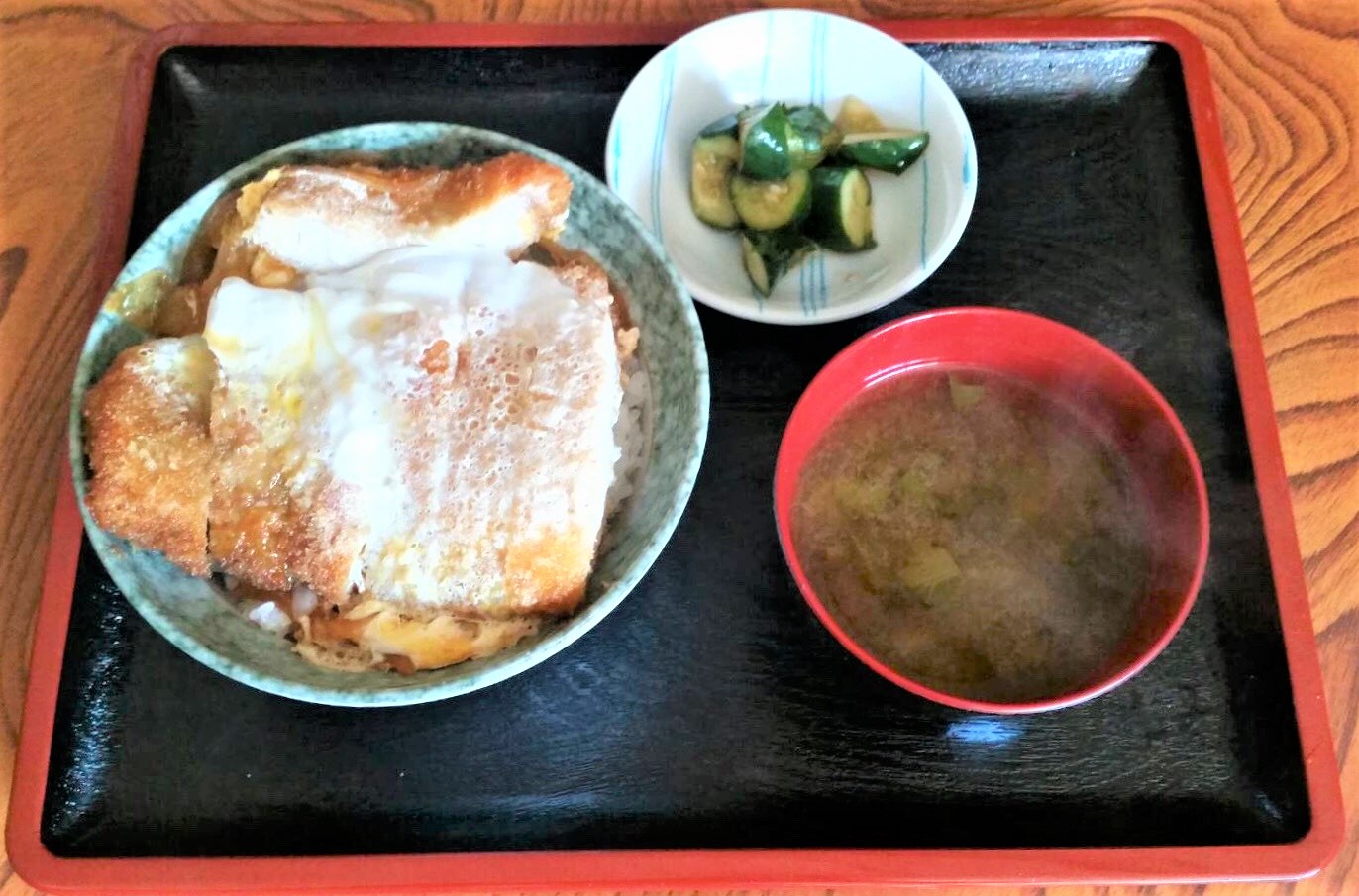 煮込みかつ丼