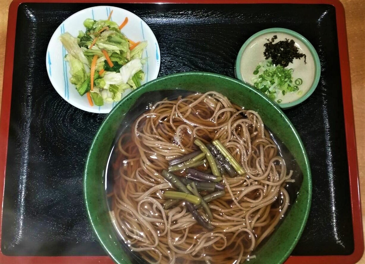かけそば（山菜入り）