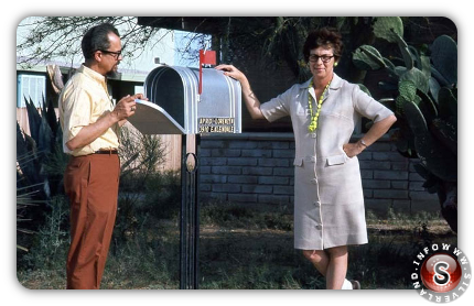 Jim e Coral Lorenzen presso la sede APRO a Tucson in Arizona, alla fine degli anni '60
