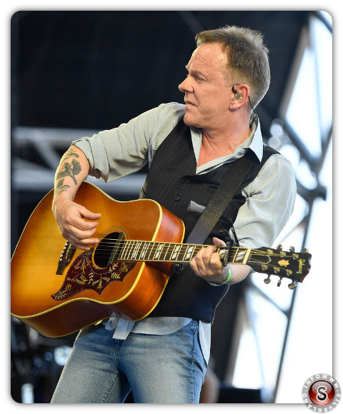 Kiefer Sutherland