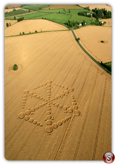 Crop circles - Wappenbury nr Royal Leamington Spa Warwickshire 2012