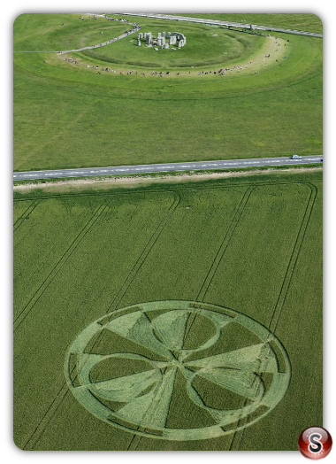 Crop circles - Stonehenge nr Amesbury Wiltshire 2011