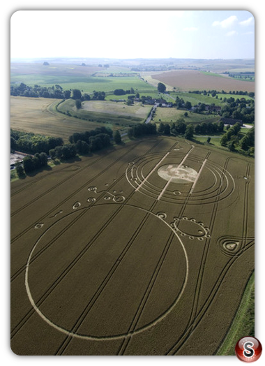 Crop circles - Avebury Manor Wiltshire 2008