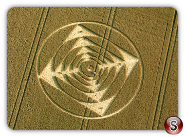 Crop circles - Stonehenge nr Amesbury Wiltshire UK 2013