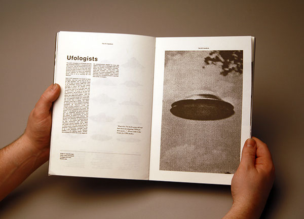 Ufologi - THE UFO HANDBOOK 