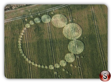 Crop circles - Giant's Grave nr Oare Wiltshire UK 2013