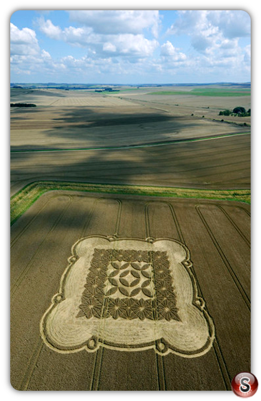 Crop circles - Morgans Hill Wiltshire 2009
