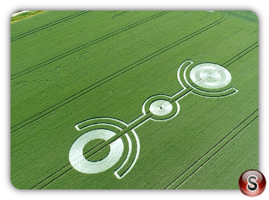 Crop circles - East Kennett Wiltshire 2017