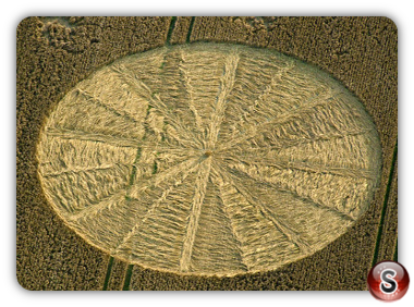 Crop circles - Bishops Cannings Wiltshire UK 2012