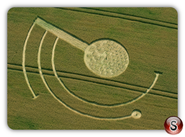 Crop circles - welsh way nr barnsley Gloucestershire UK 2014