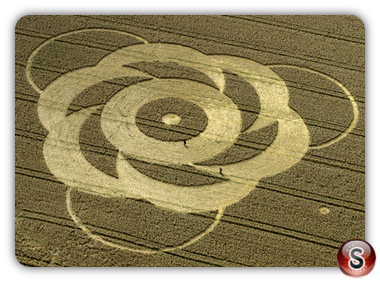 Crop circles - The Sanctuary nr Avebury Wiltshire 1998